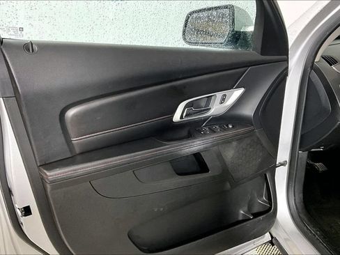 Used 2015 GMC Terrain SLE FWD image 18