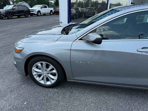 Used 2024 Chevrolet Malibu LT FWD image 3