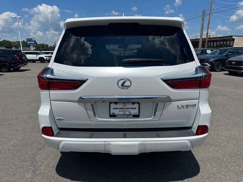 Used 2020 Lexus LX 570 4WD w/ Luxury Package image 6