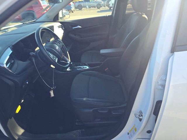 Used 2025 Buick Encore GX Preferred AWD/4WD image 9