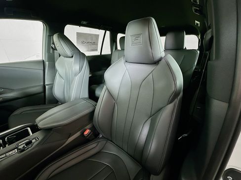 New 2026 Lexus TX 500h AWD w/ Technology Package image 19