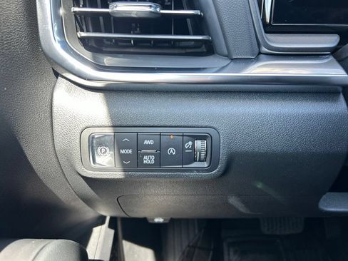 Used 2025 GMC Terrain Elevation w/ Elevation Premium Package AWD/4WD image 50