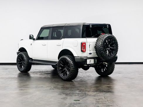 Used 2025 Ford Bronco Outer Banks w/ Sasquatch Package image 16