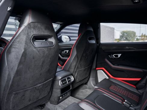 Used 2024 Lamborghini Urus Performante image 46