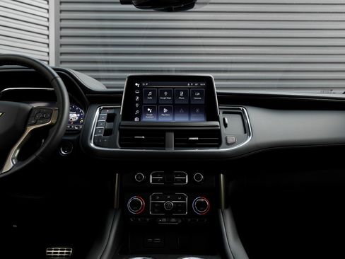 Used 2023 Chevrolet Tahoe High Country w/ Premium Package image 23