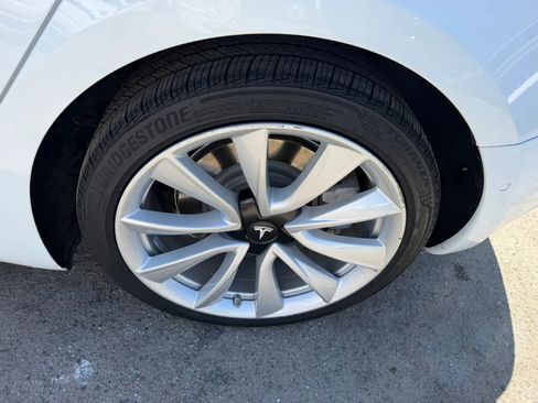 Used 2018 Tesla Model 3 Long Range RWD image 30