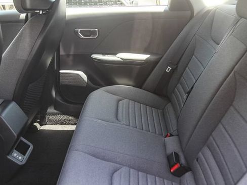 Certified 2025 Kia K4 GT-Line Turbo FWD image 17