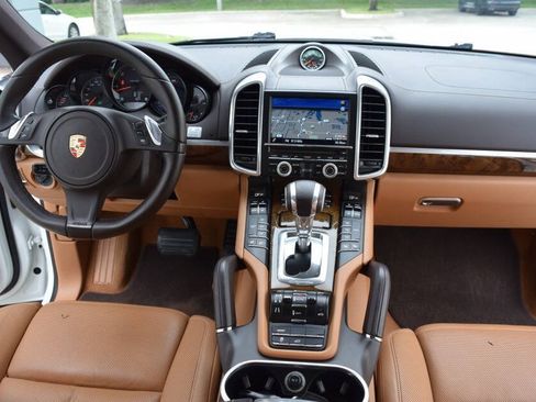 Used 2013 Porsche Cayenne Diesel AWD/4WD image 55