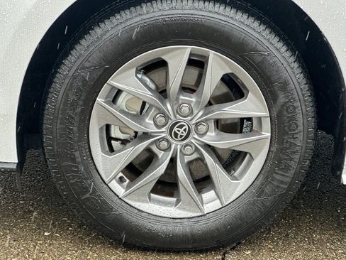 Certified 2025 Toyota Sienna XLE w/ XLE Plus Package image 45