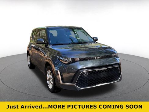 Used 2025 Kia Soul LX w/ LX Technology Package image 1