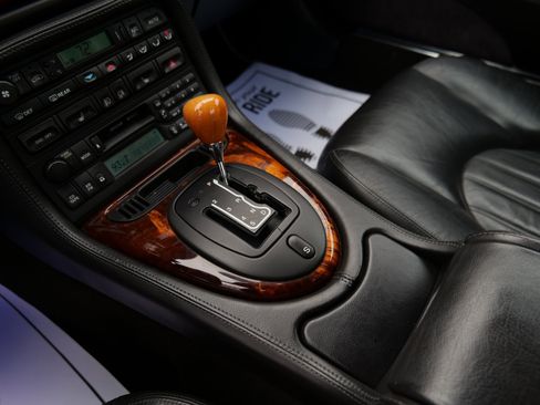 Used 2004 Jaguar XK8 Coupe image 28