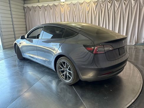 Used 2022 Tesla Model 3 Long Range AWD/4WD image 7