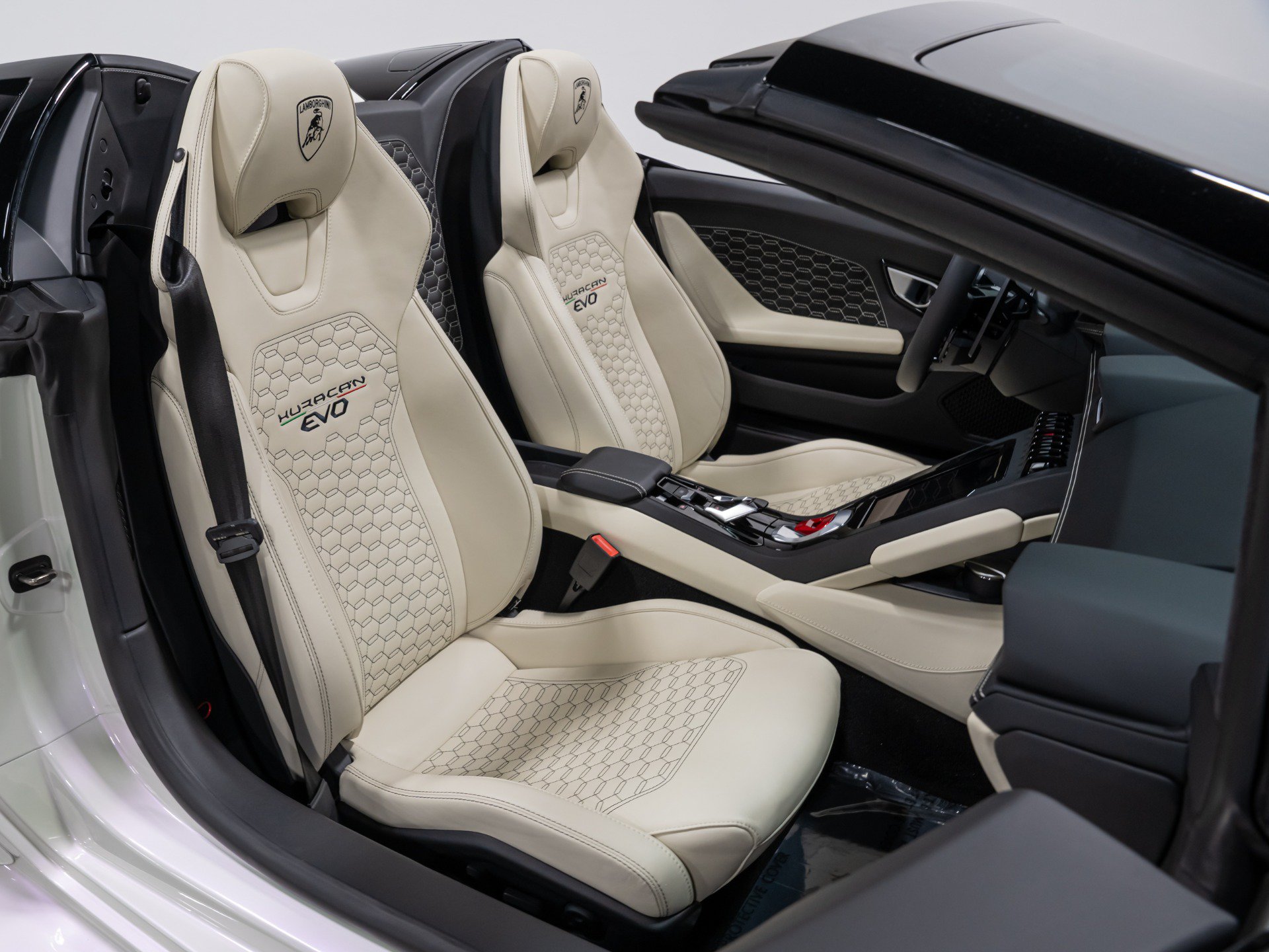 Used 2024 Lamborghini Huracan EVO AWD/4WD image 51