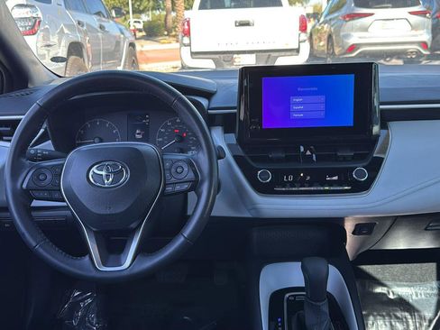 Certified 2024 Toyota Corolla SE image 10