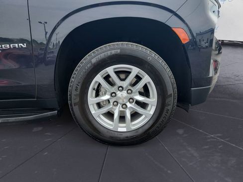 Used 2024 Chevrolet Suburban LT AWD/4WD image 9