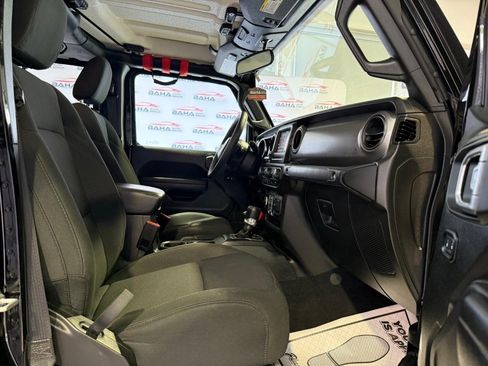 Used 2023 Jeep Gladiator Willys image 50