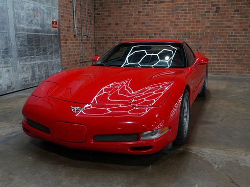 Used 2003 Chevrolet Corvette Z06 RWD image 6