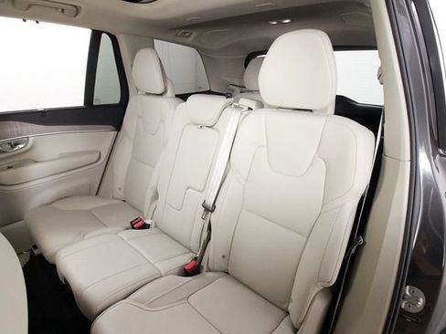 Used 2024 Volvo XC90 T8 Ultimate w/ Protection Package Premier AWD/4WD image 21