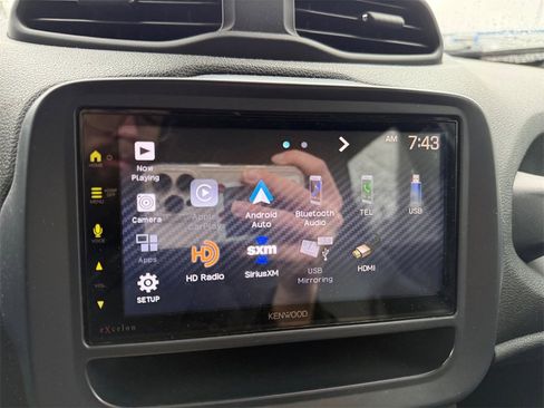 Used 2019 Jeep Renegade Limited w/ Quick Order Package 22P image 18