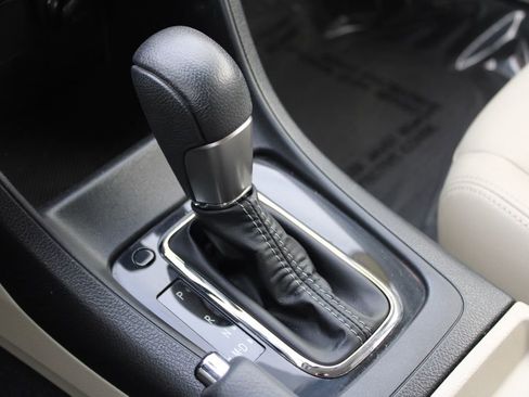 Used 2015 Subaru Crosstrek Touring image 40