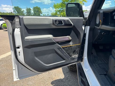 Used 2021 Ford Bronco Badlands AWD/4WD image 3