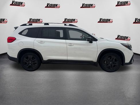 Used 2023 Subaru Ascent Onyx Edition image 4