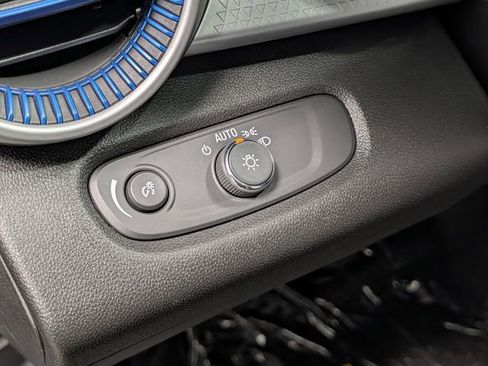 New 2026 Chevrolet Trax LS w/ LS Convenience Package FWD image 14
