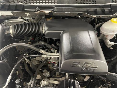 Used 2022 RAM 1500 Express w/ Wheel & Sound Group image 23