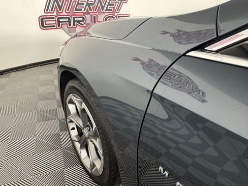 Used 2020 Chevrolet Malibu LT image 24