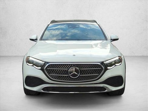 Used 2024 Mercedes-Benz E 450 4MATIC All-Terrain Wagon image 2