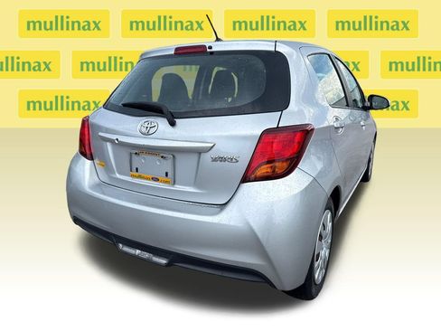 Used 2016 Toyota Yaris L FWD image 4