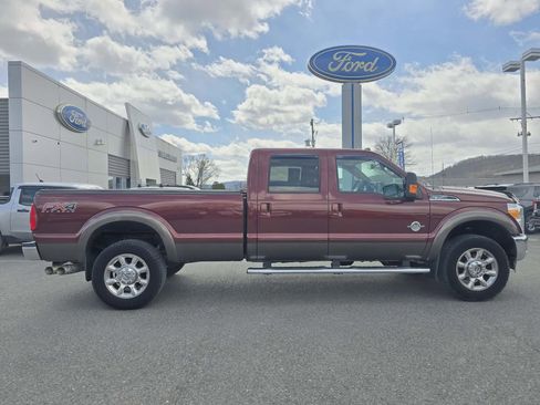 Used 2016 Ford F350 Lariat w/ Lariat Interior Package image 2