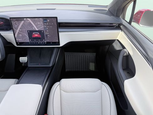 Used 2025 Tesla Model X Plaid image 73