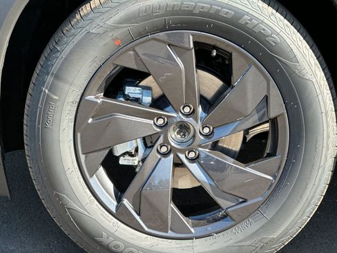 New 2026 Nissan Rogue SV AWD/4WD image 24