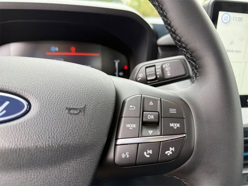 New 2025 Ford Maverick XLT w/ XLT Luxury Package image 25