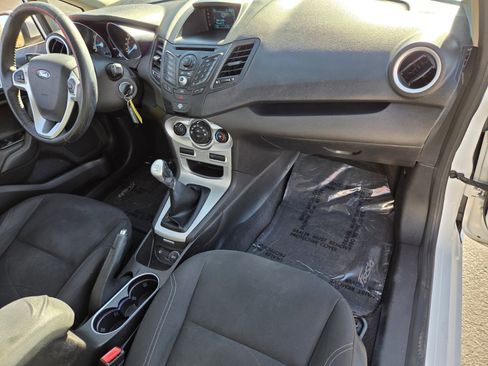 Used 2014 Ford Fiesta SE image 16