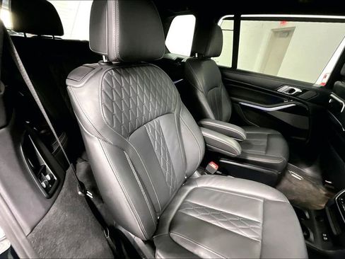 Certified 2023 BMW X7 M60i image 26