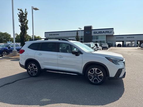 Used 2024 Subaru Ascent Touring AWD/4WD image 1