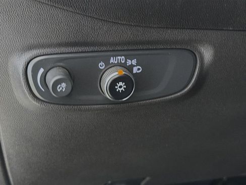 Used 2023 Chevrolet Equinox RS image 12