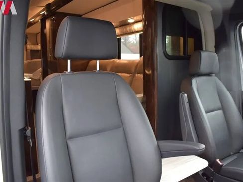Used 2019 Mercedes-Benz Sprinter 170 image 29