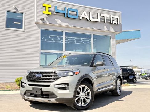Used 2020 Ford Explorer XLT w/ Equipment Group 202A RWD image 1