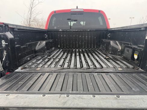 Used 2023 Toyota Tacoma TRD Off-Road image 24