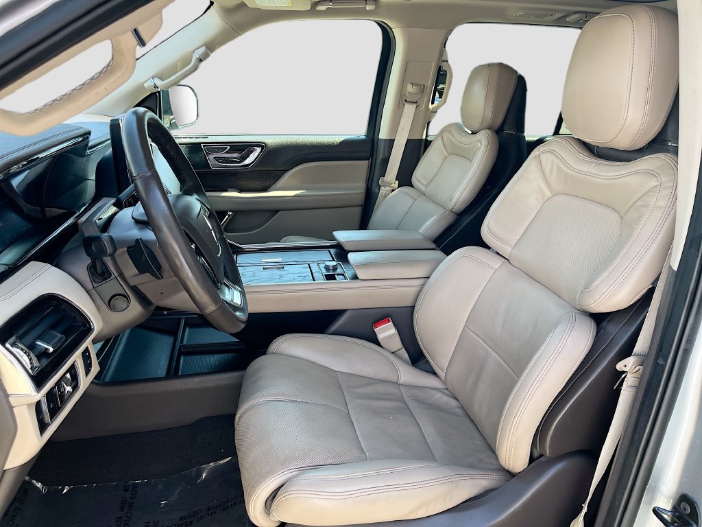 Used 2024 Lincoln Navigator L Reserve AWD/4WD image 22
