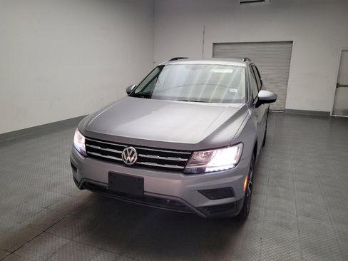 Used 2021 Volkswagen Tiguan SE FWD image 15