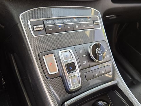 Used 2022 Hyundai Santa Fe XRT FWD image 17