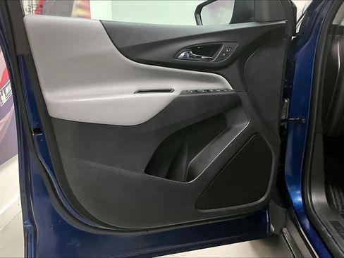 Used 2023 Chevrolet Equinox LS image 27