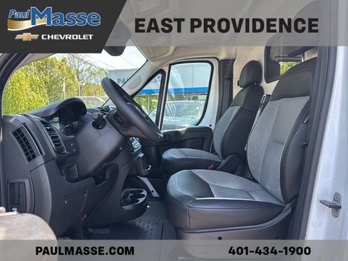 Used 2025 RAM ProMaster 2500 w/ Convenience Group FWD image 15