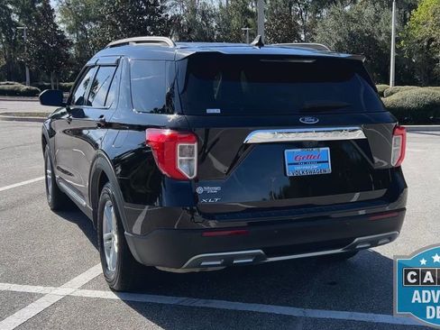 Used 2021 Ford Explorer XLT w/ Equipment Group 202A image 8