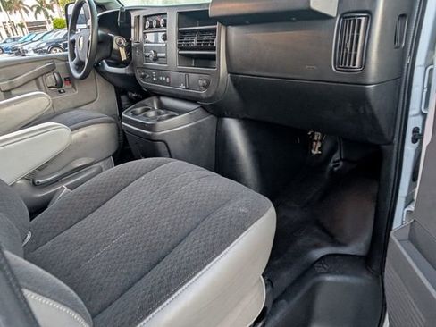 Used 2021 Chevrolet Express 2500 w/ Driver Convenience Package RWD image 13