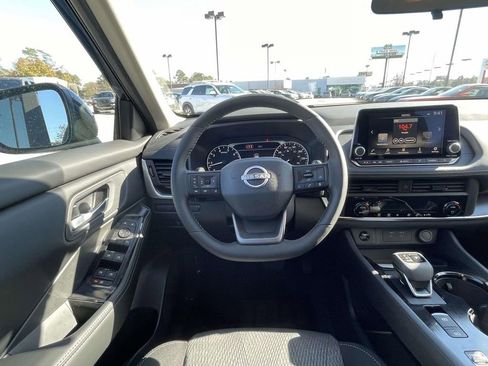 New 2026 Nissan Rogue SV image 12